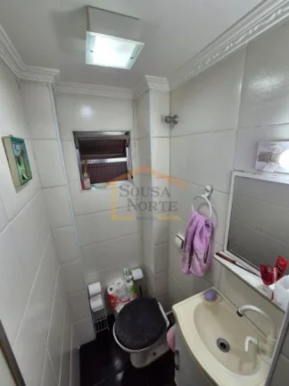 Imagem Apartamento com 82 m², totalmente reformado, com 2 dormitórios, sendo um com guarda-roupa embutido...