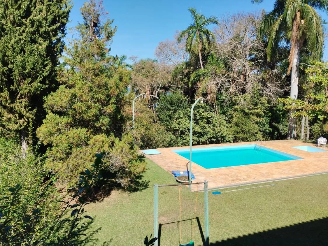Imagem Chácara Pé na Água ? Estrutura Completa, Conforto e Vista Incrível!
