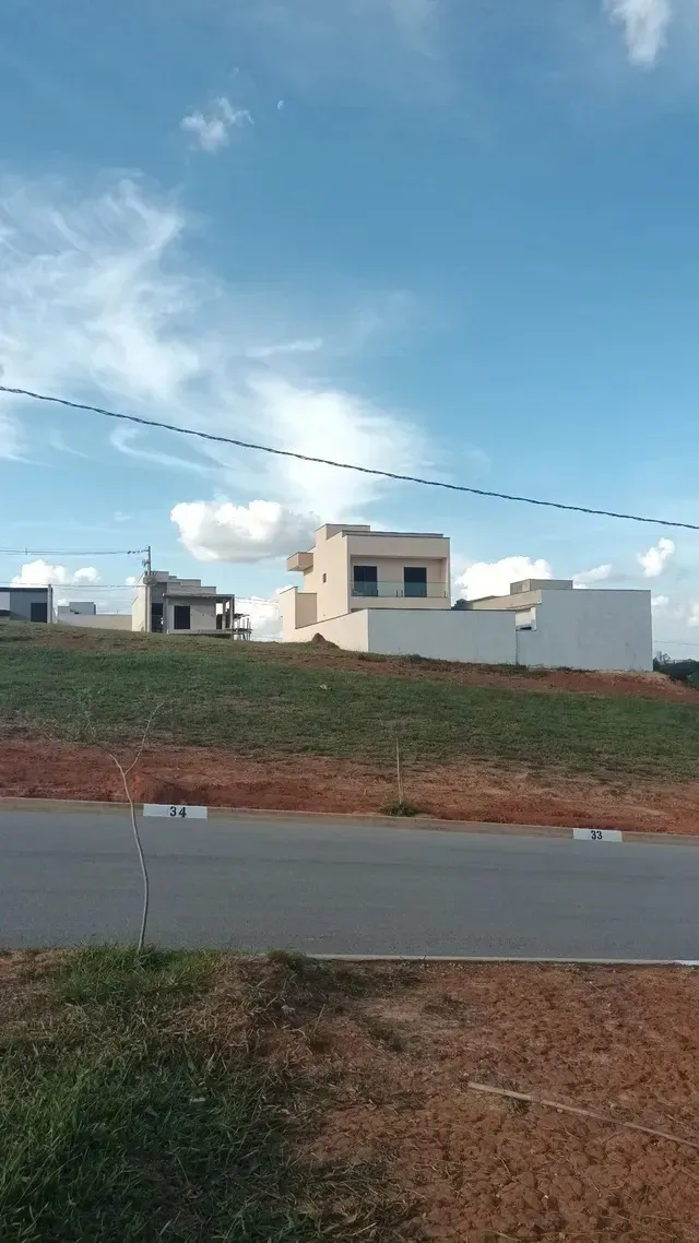 Imagem Sobrado espaçoso disponível