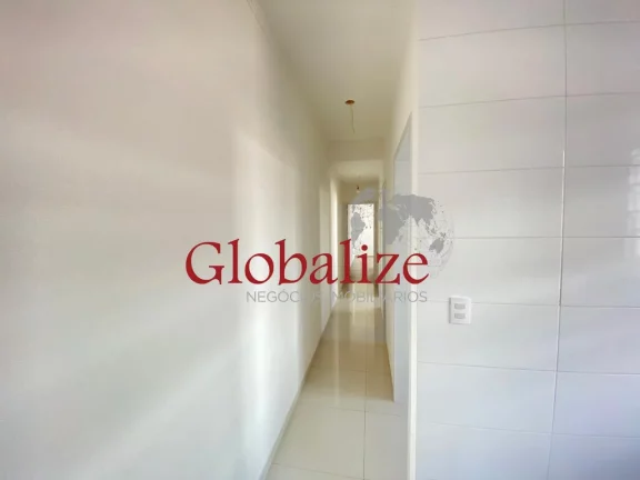 Imagem Casa com 2 quartos, sendo 1 suíte, Vaga de garagem pra carro e moto por R$ 649.000,00