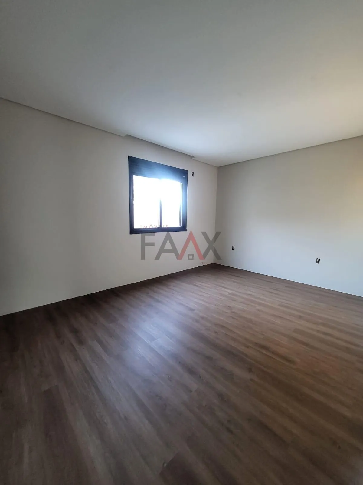Imagem Casa com 4 dormitórios à venda, 588.00 m , CENTRO - Gpva, GUARAPUAVA - PR