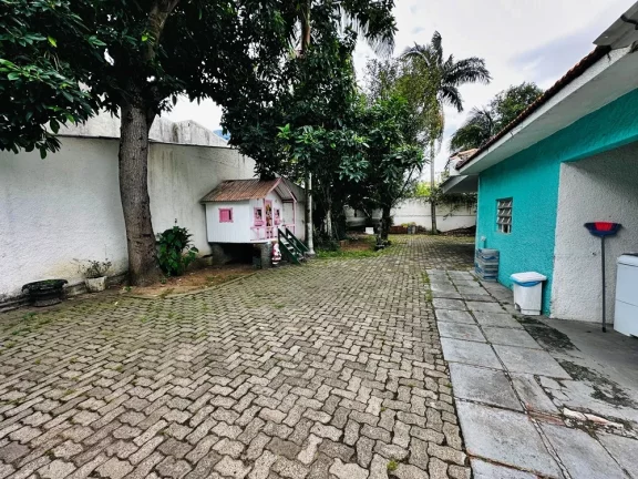 Imagem Casa para venda no bairro Floresta em Porto Alegre