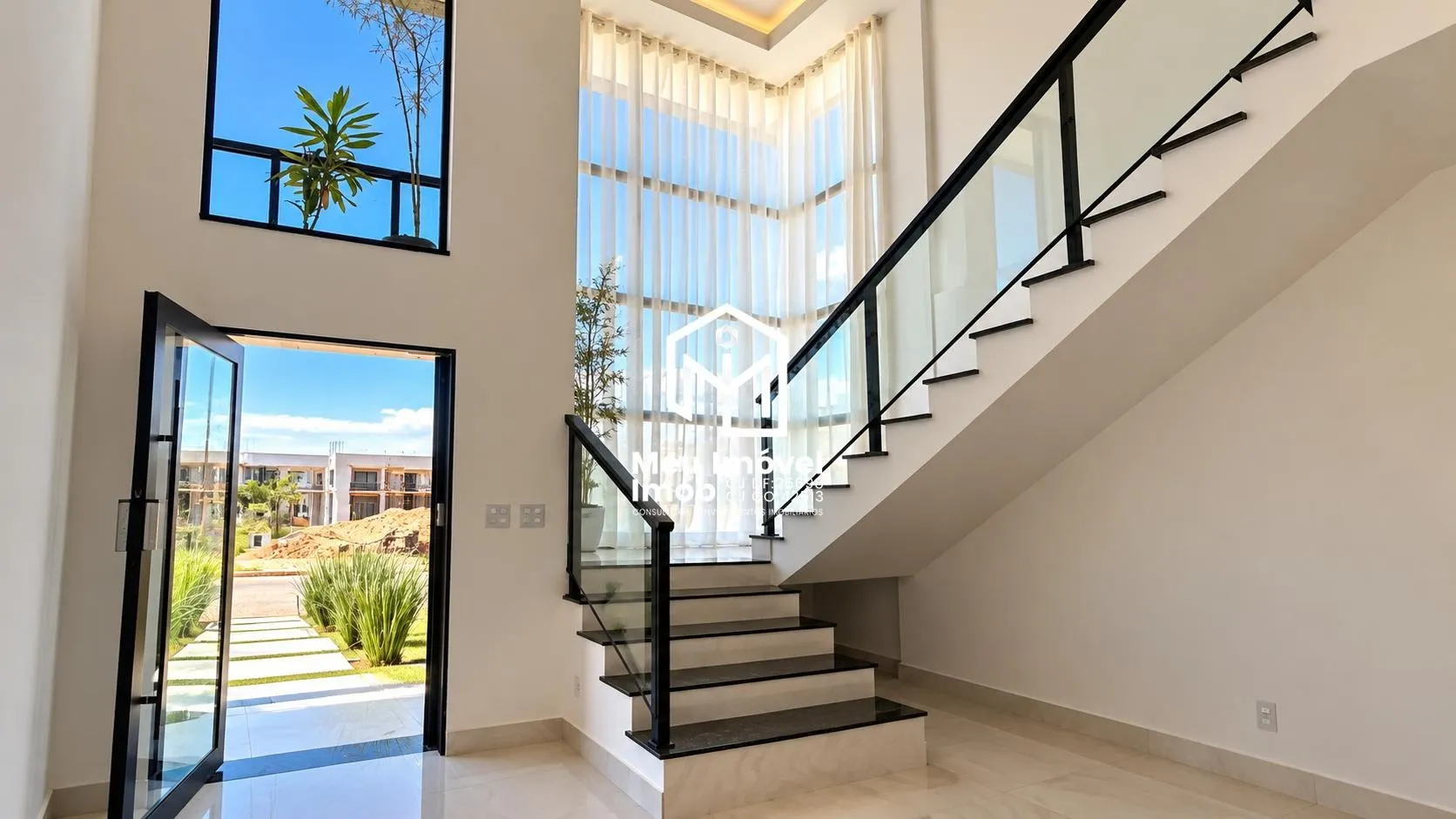 Imagem Casa 4 Quartos suíte Cond Jardim de Versailles Valparaíso