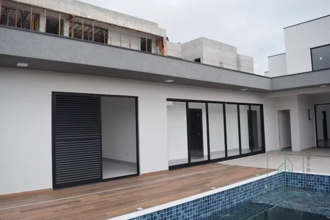 Imagem Casa com suítes à venda, 305 m² por R$ 2.790.000,0 - Cond. Figueira Garden