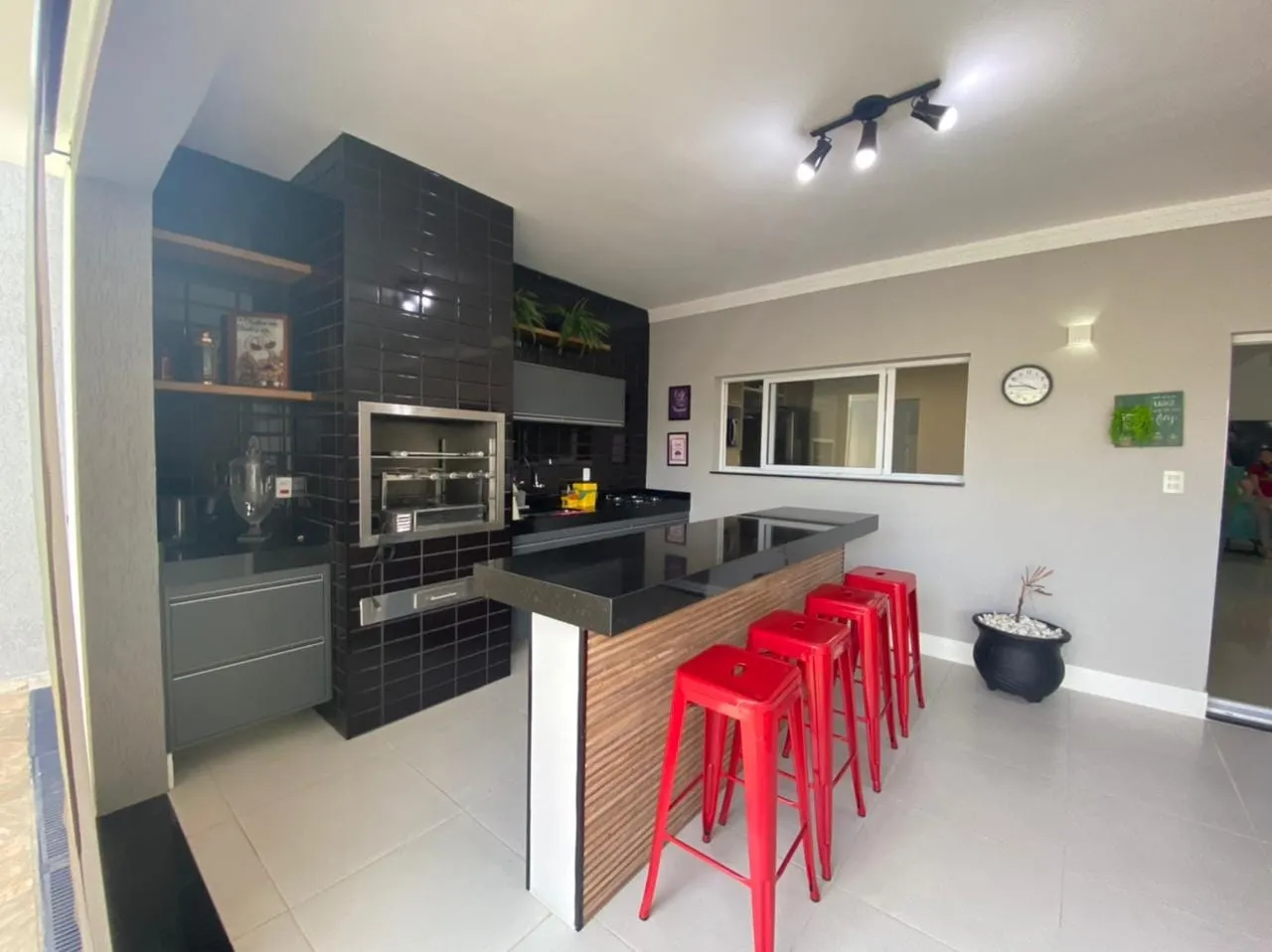 Imagem Casa à venda 3 Quartos, 1 Suite, 4 Vagas, 250M², Piracangaguá, Taubaté - SP | Condominio Jardim Oásis