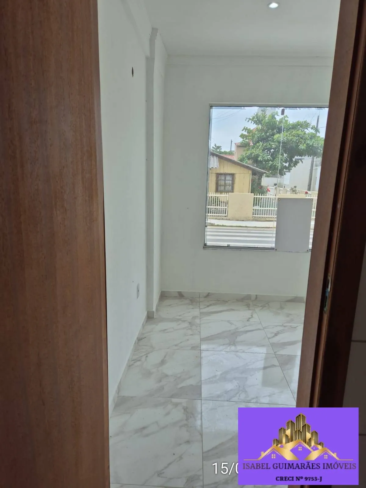Imagem Alugo Sala Comercial Próxima da Avenida Principal, no Gravatá de Navegantes