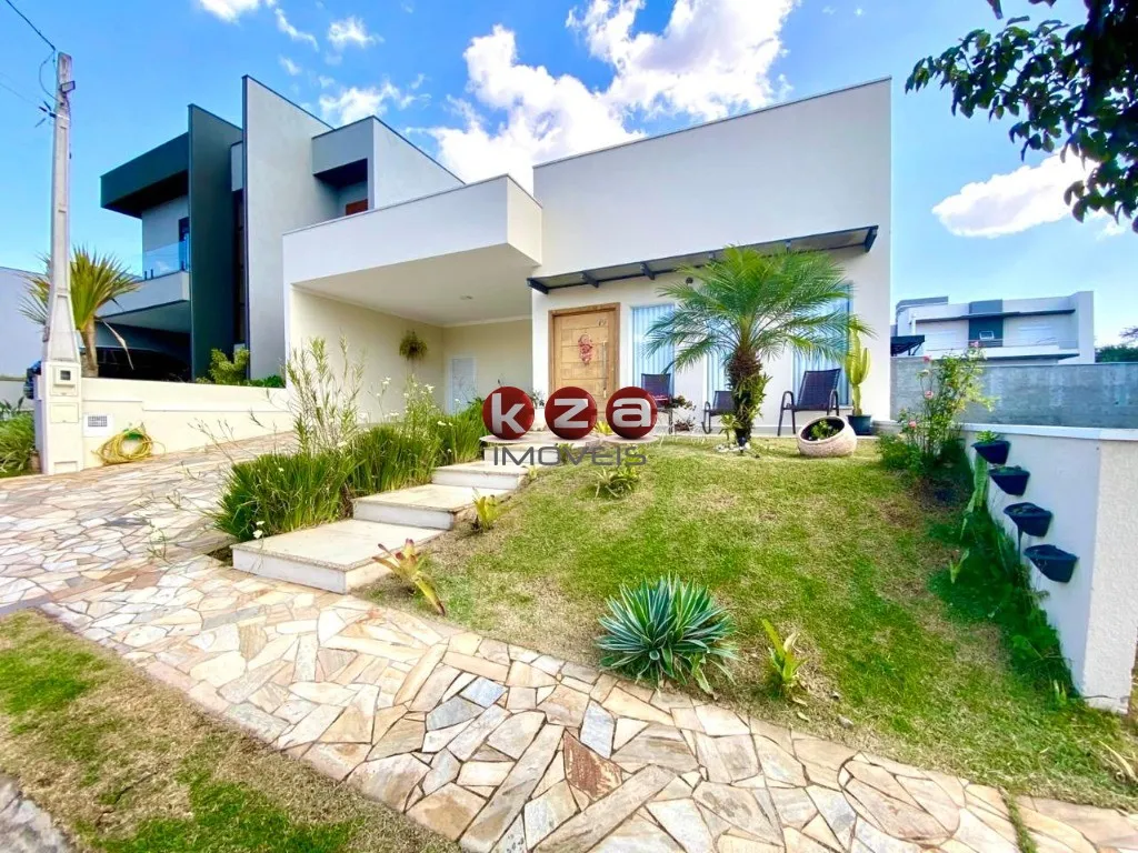 Foto do imóvel Imperdível casa em condomínio à venda em Valinhos-SP, Condomínio Villa do Sol, 3 quartos, 3 suítes, 2 salas, 2 vagas, 186m².