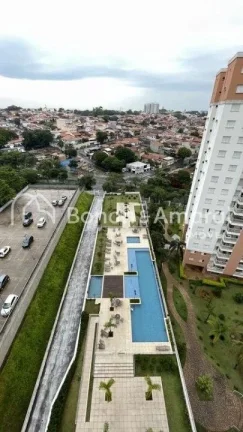 Imagem Este amplo apartamento em andar alto oferece excelente ventilação e uma vista livre para a cidade....
