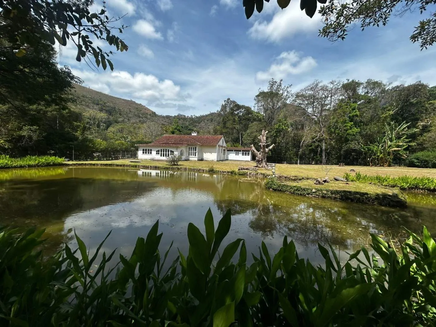 Imagem Casa para Venda em Petrópolis / RJ no bairro Araras