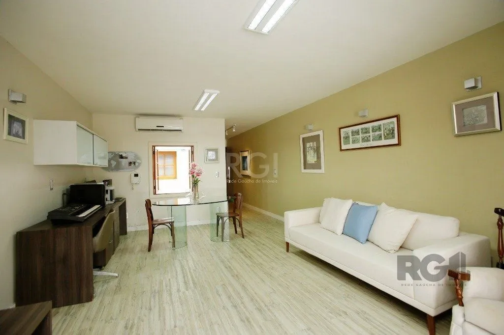 Imagem Casa para Venda no bairro Independência, em Porto Alegre / RS