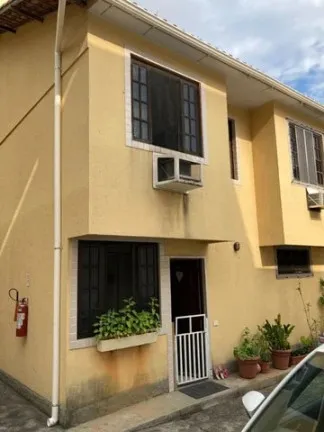 Imagem Casa com 2 Quartos à Venda, 70 m² em Taquara - Rio de Janeiro