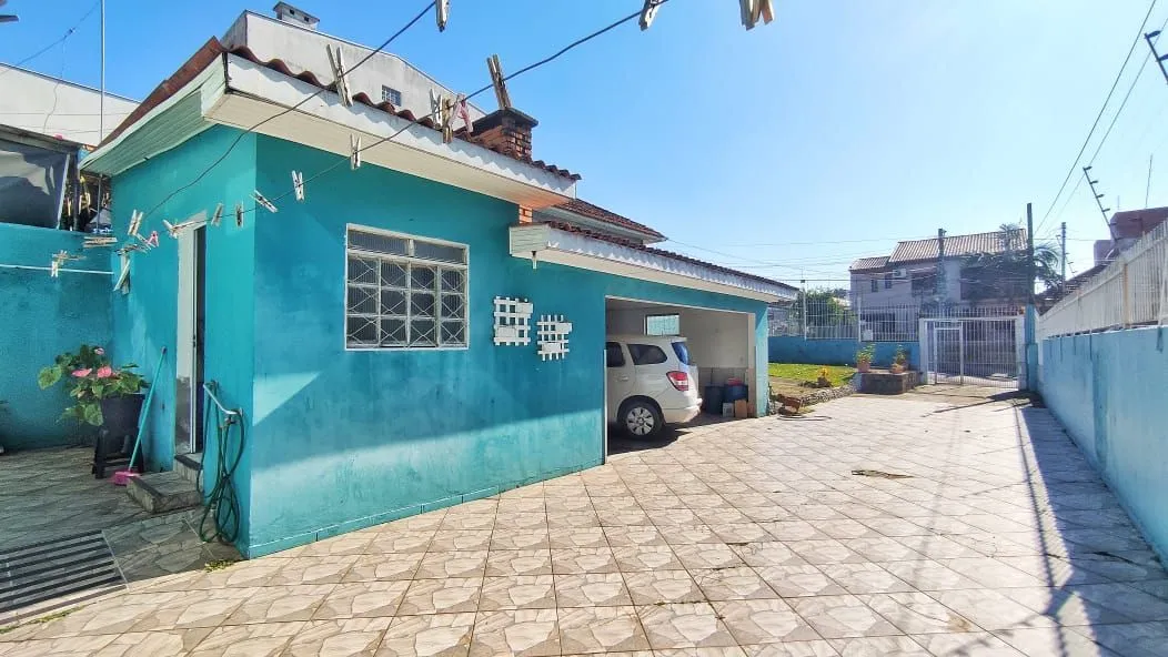 Imagem Casa com 170m², 3 dorm. no bairro Jardim Itu Sabará em Porto Alegre
