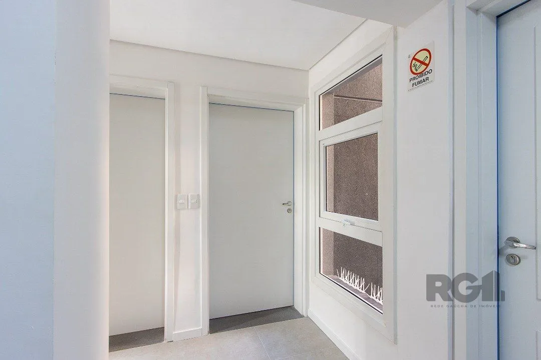 Imagem Cobertura para Venda - 214.34m², 3 dormitórios, sendo 3 suites, 2 vagas - Tristeza