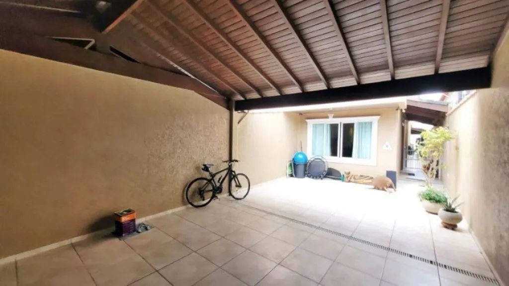 Imagem CASA COM 160,00 m² - CANTO DO FORTE - PRAIA GRANDE SP