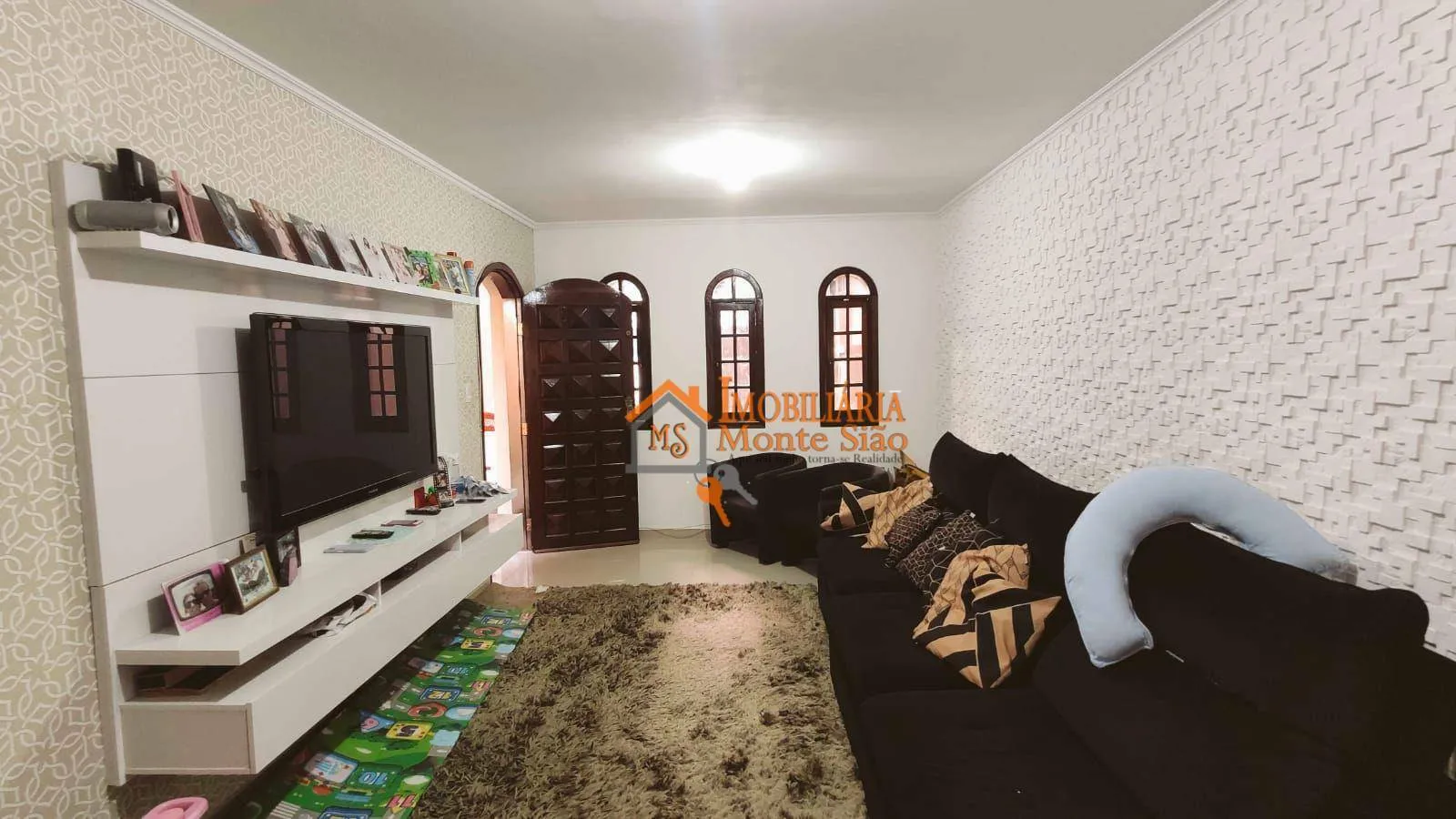 Imagem Sobrado com 3 dormitórios à venda, 195 m² por R$ 680.000,00 - Vila Hulda - Guarulhos/SP