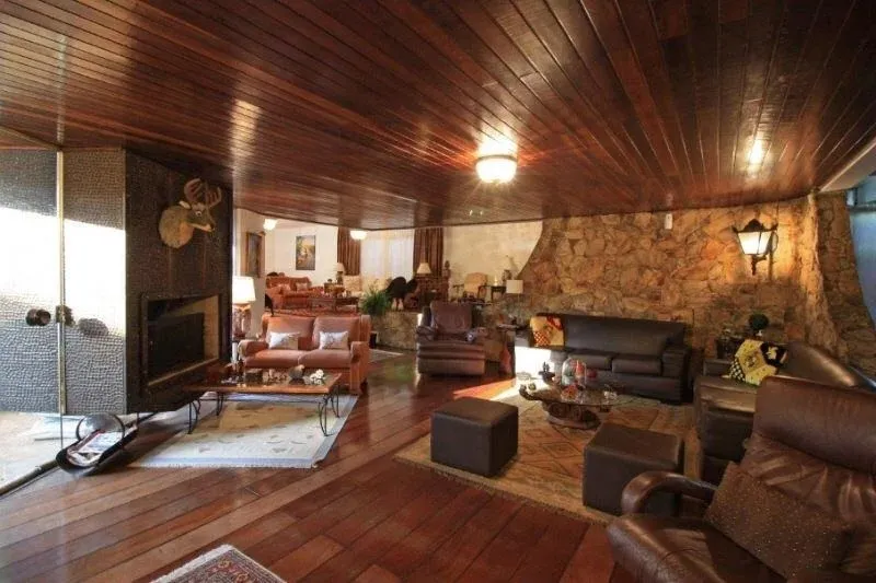 Imagem Casa para Venda em São Paulo, Alto de Pinheiros, 4 dormitórios, 2 suítes, 3 banheiros, 6 vagas