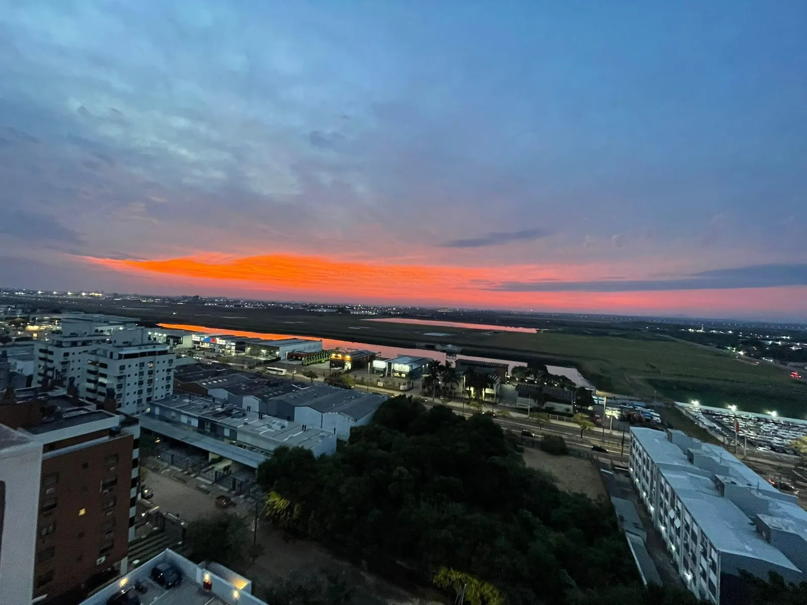 Imagem Apartamento no Jardim Lindóia de 3 dormitórios vaga e infra