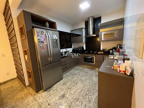 Imagem Condomínio Villa Bella III - Sobrado à venda no bairro Sítios Santa Luzia - Aparecida de Goiânia/GO