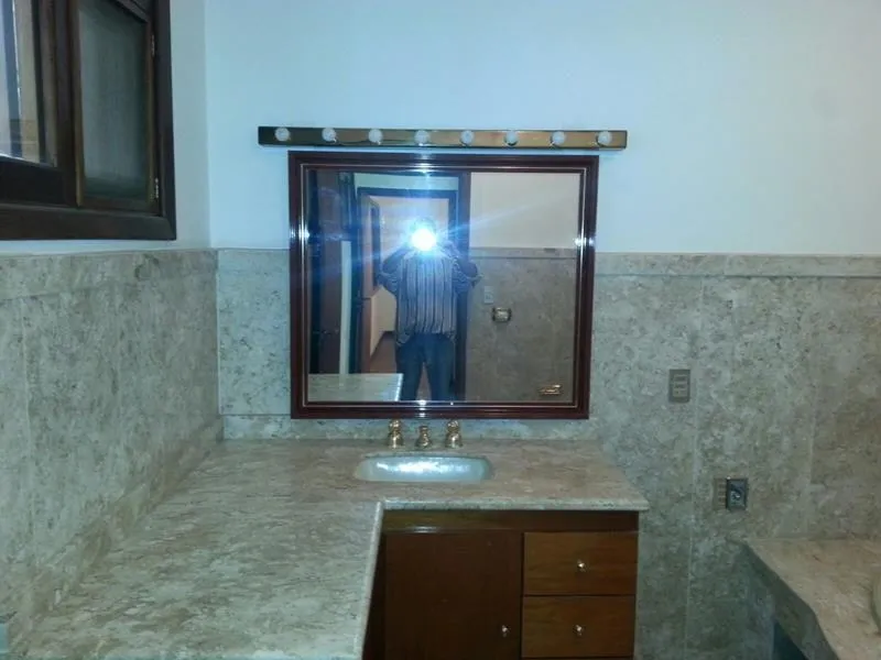Imagem CASA COMERCIAL PARA LOCAÇÃO E VENDA.