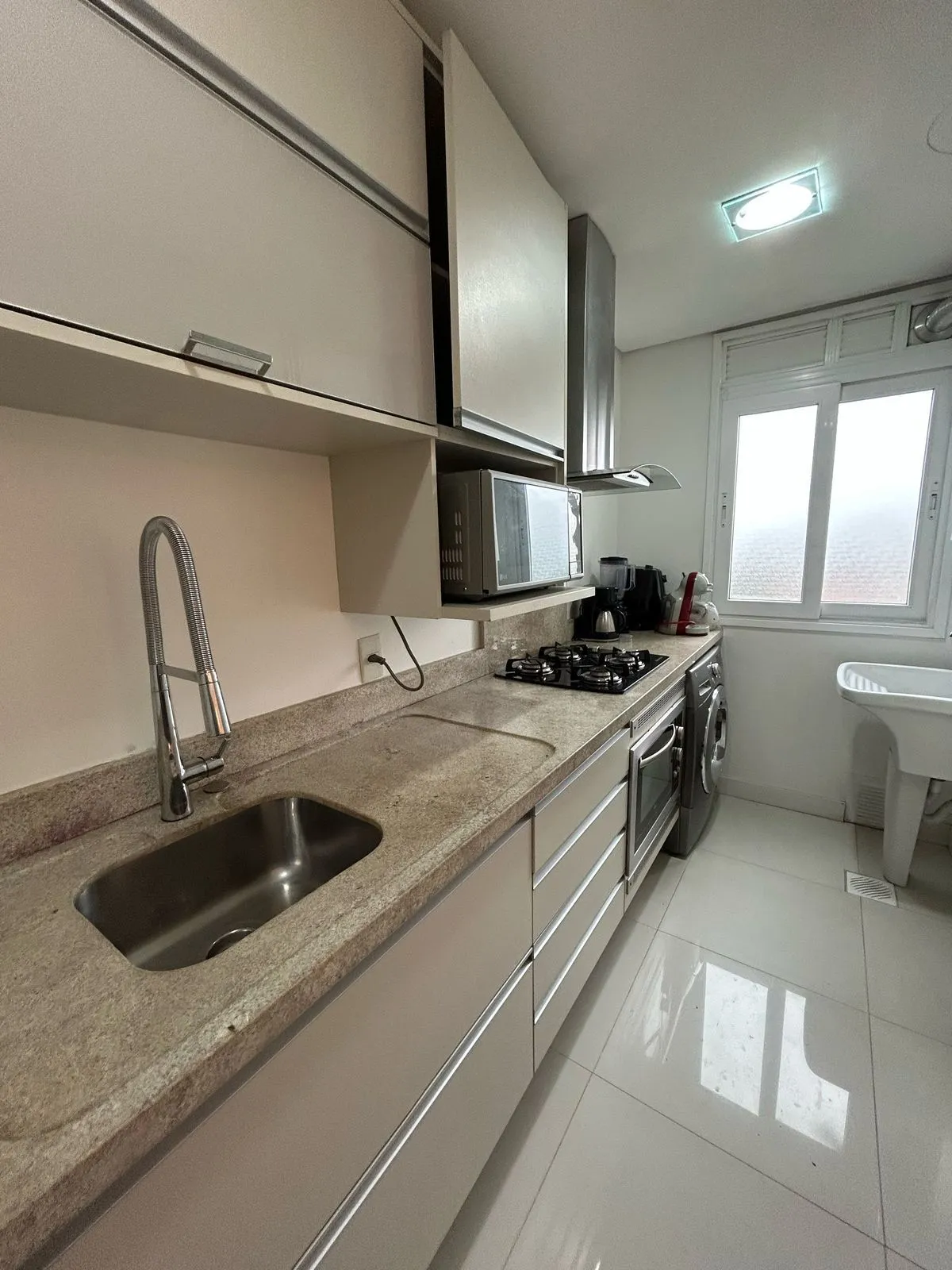 Imagem Lindo apartamento semi mobiliado, infra completa e a apenas 4 min do Iguatemi