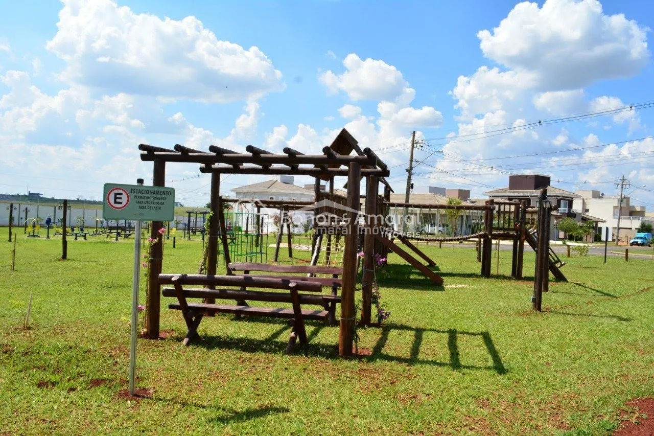 Imagem Terreno a venda no Condomínio Terras do Cancioneiro, Paulínia/SP.