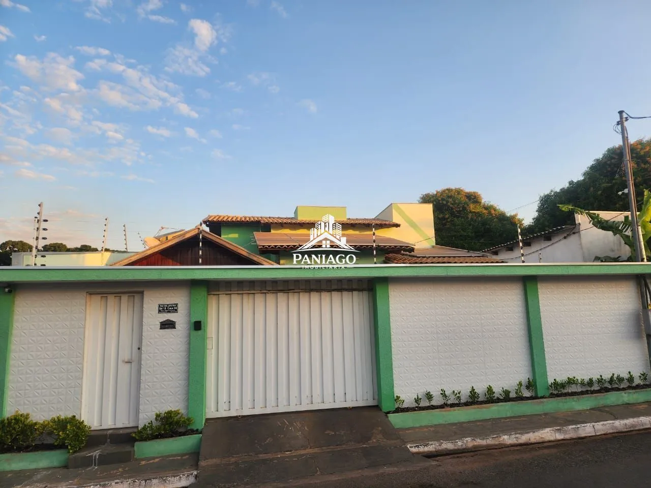 Imagem CASA COM 2/4 SENDO UMA SUITE NO BAIRRO CRISTO REI VG