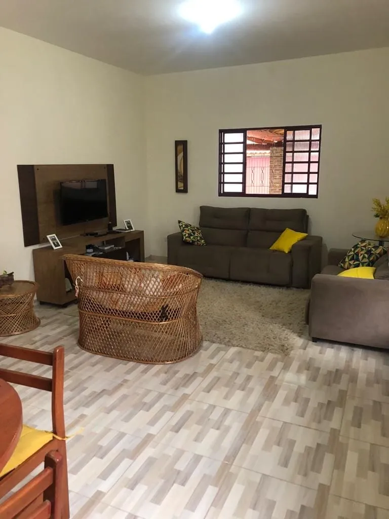 Imagem Chácara à venda 3 Quartos, 1 Suite, Goiabal, Pindamonhangaba - SP