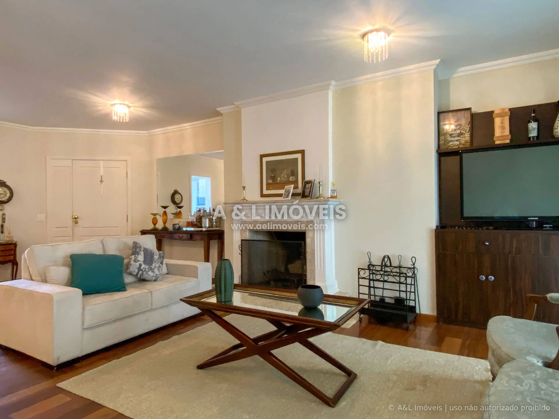 Imagem SAIU DE VENDA | Apartamento Capivari | 176 m², 3 Suítes, Mobília Inclusa