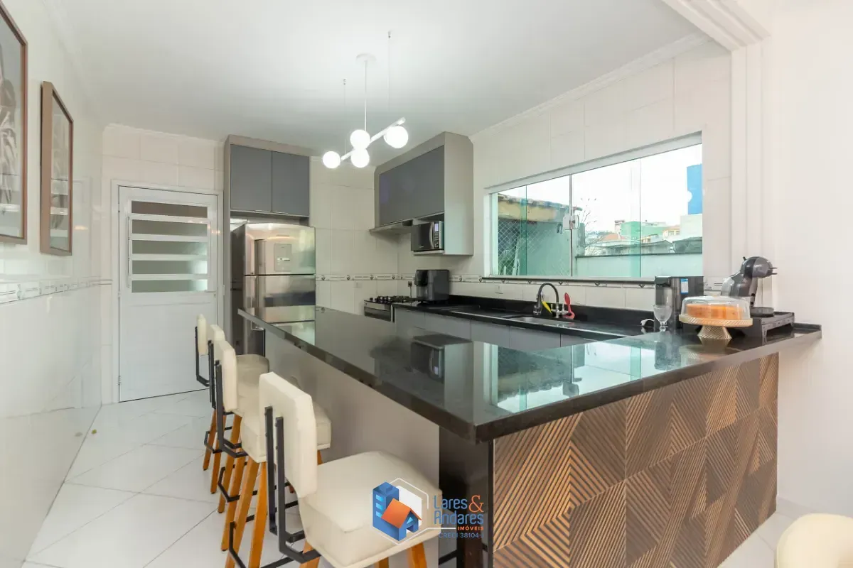 Imagem Sobrado para venda em Freguesia do Ó com 4 quartos, sendo 1 suíte, 301m²