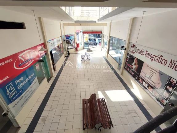 Imagem Galleria comercial à venda no centro de valinhos, varias salas, estacionamento subsolo
No piso tér...