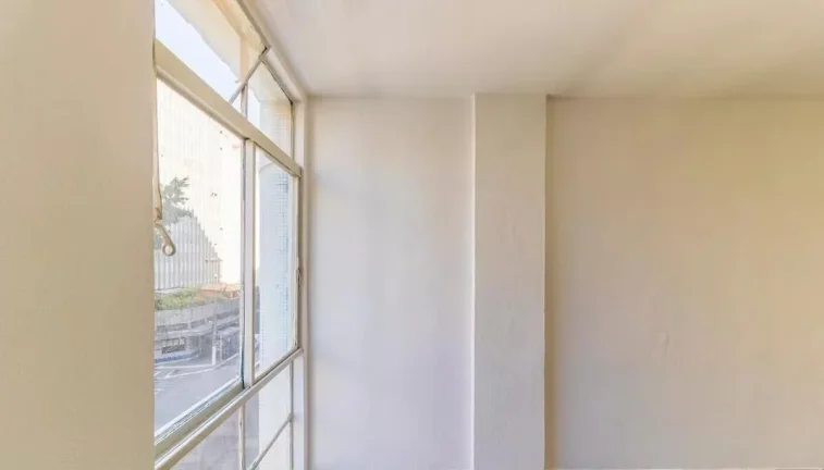 Imagem Studio Região Central, Próximo ao Metrô e Consolação, Hidráulica e Elétrica Reformados, Bem Iluminado.