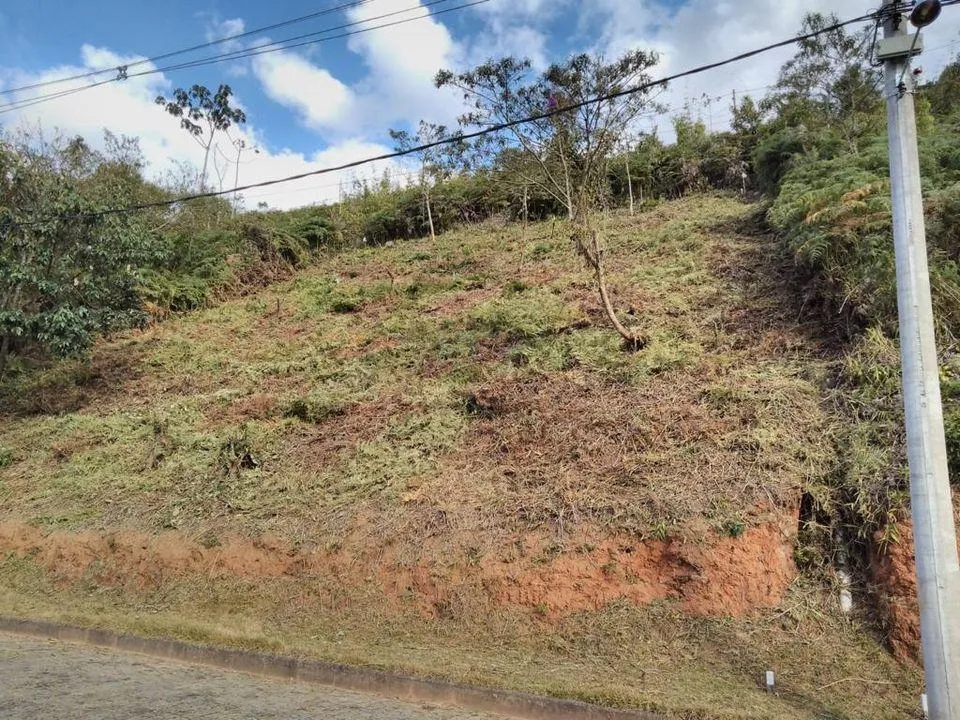 Imagem Terreno em Condomínio para Venda em Teresópolis / RJ no bairro Vargem Grande