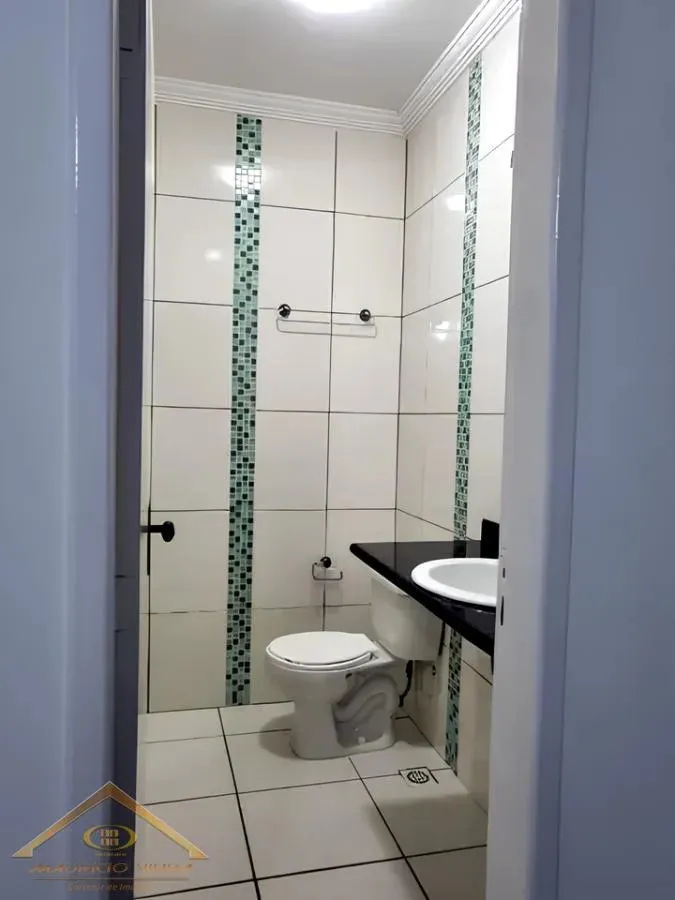 Imagem Casa em Condomínio para Venda em Cabo Frio / RJ no bairro Peró