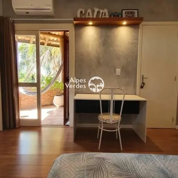Imagem VENDE-SE CASA COM 03 SUÍTES EM IMBÉ, A MENOS DE 5 MINUTOS DO MAR.