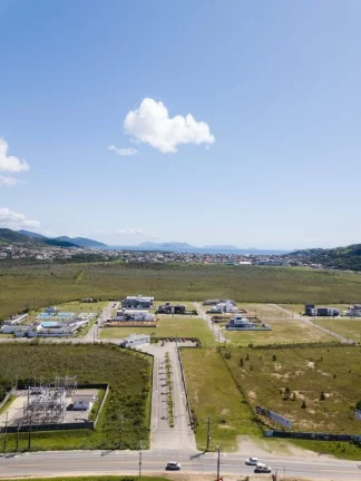 Imagem Terreno de 600m² no Condomínio Garopaba Internacional: Luxo, Conforto e Segurança!