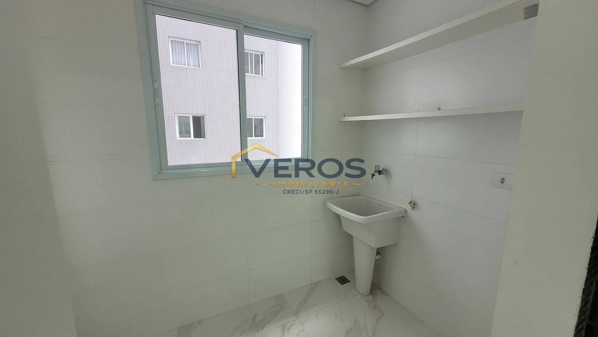 Imagem Apartamento a venda 500 metros da praia no Indaiá Caraguatatuba