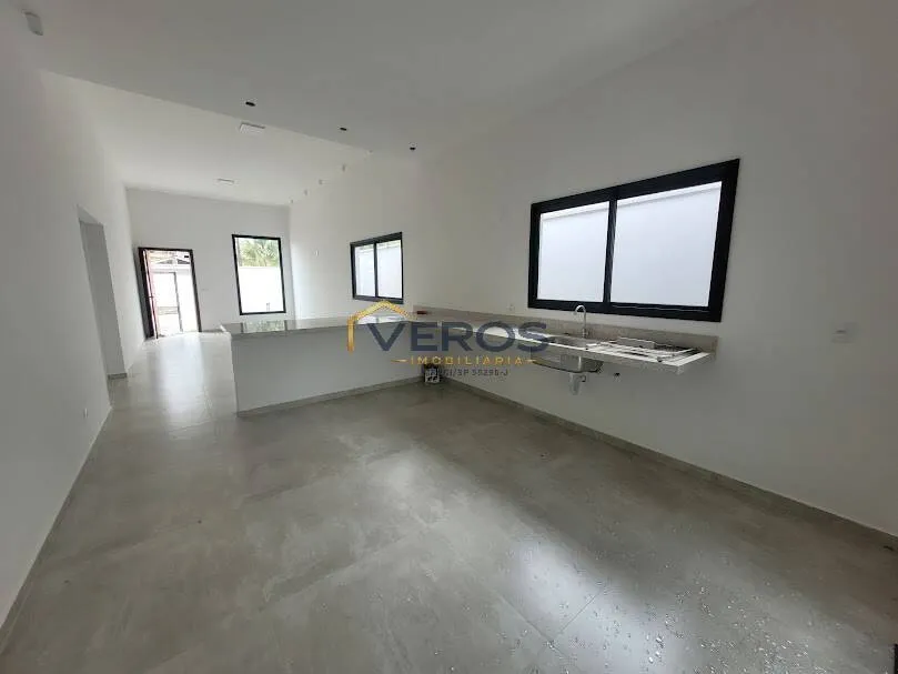 Imagem Casa Nova, Térrea com 3 quartos a venda na praia Massaguaçu em Caraguá
