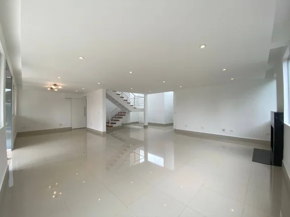 Imagem Casa com 4 quartos à venda, R$ 3.000.000 - Barueri/SP