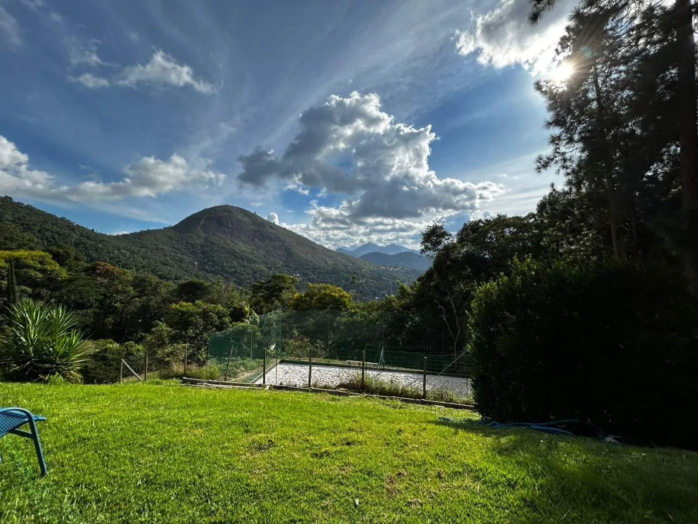Imagem Casa em Condomínio para Venda em Petrópolis / RJ no bairro Nogueira