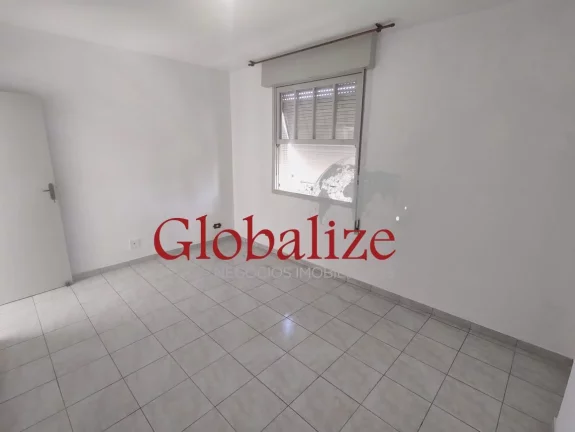 Imagem APARTAMENTO DE 2 DORMITÓRIOS COM DEPENDÊNCIA COMPLETA DE EMPREGADA NO BAIRRO DO EMBARÉ EM SANTOS (SP) POR R$.470.000,00