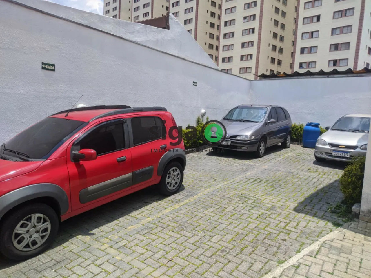 Imagem CASA DE CONDOMINIO COM 2 DORMITORIOS (1 SUITE) NO TABOAO DA SERRA (JARDIM MARIA ROSA)