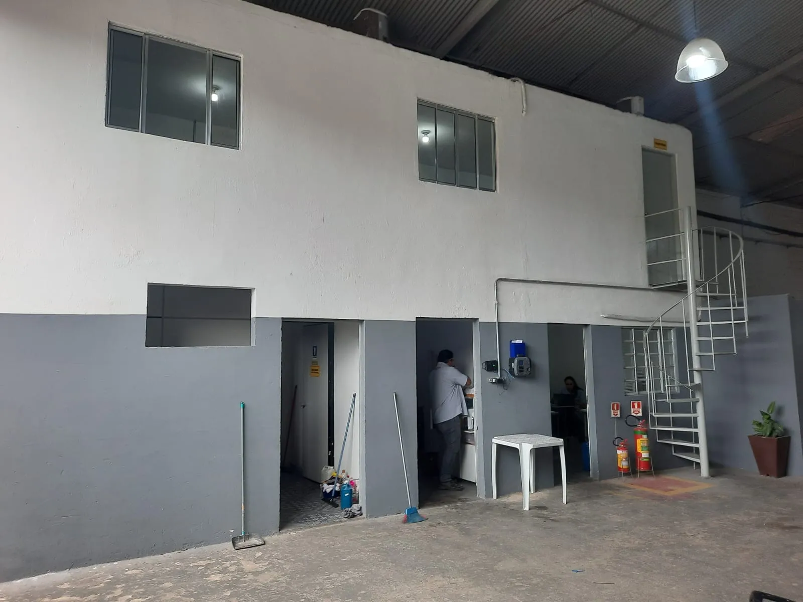 Imagem OPORTUNIDADE LINDO GALPÃO NOVO DE 450M²!!!