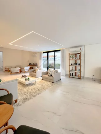 Imagem Casa de Condomínio em Alphaville - Barueri