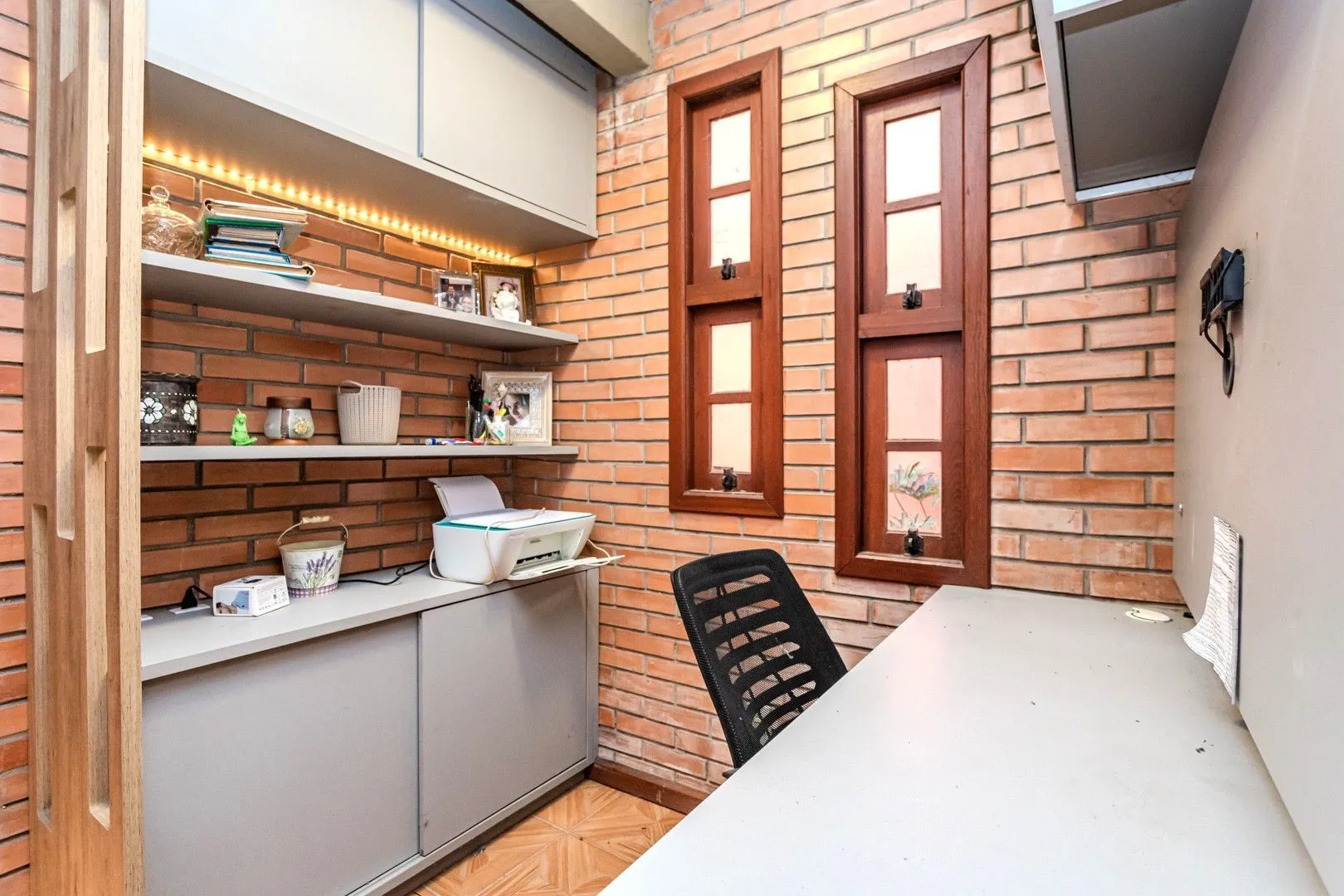 Imagem Casa no Jardim Botânico de 2 dormitórios 1 vaga e amplo terreno