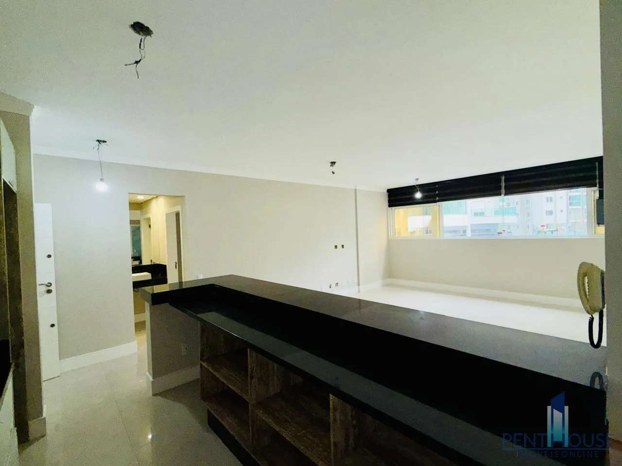 Imagem Apartamento Zona Central para Venda em Balneário Camboriú, BARRA SUL, 3 dormitórios, 1 suíte, 3 banheiros, 2 vagas