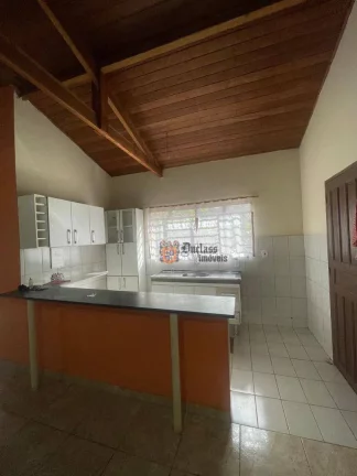 Imagem Chácara com 2 dormitórios à venda, 5000 m² por R$ 580.000,00 - Salto Do Meio - Extrema/MG
