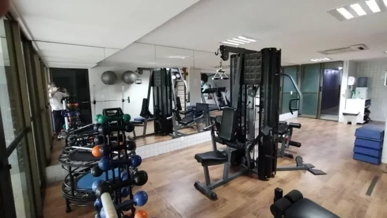 Imagem Apartamento para Venda em Recife, Caxangá, 4 dormitórios, 4 suítes, 5 banheiros, 4 vagas