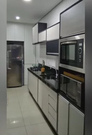 Imagem Cobertura com piscina em edifício com 05 apartamentos, Centro Balneário Camboriú
