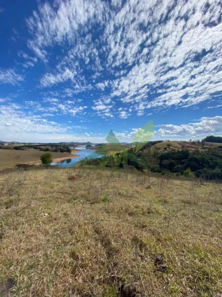 Imagem Belíssimo Terreno Pé na Água em Piracaia