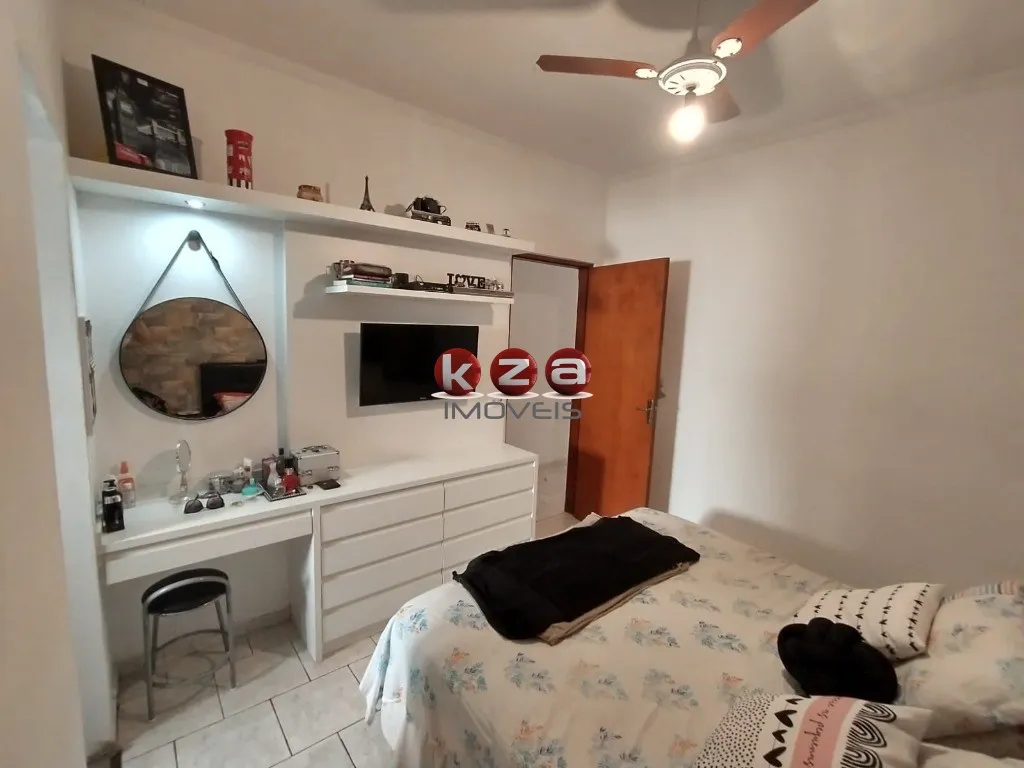 Imagem Casa em Condomínio de Luxo no Parque das Colinas - Valinhos-SP 2 Quartos, 1 Suíte, 3 Salas, 2 Banheiros, 3 Vagas - 160m²